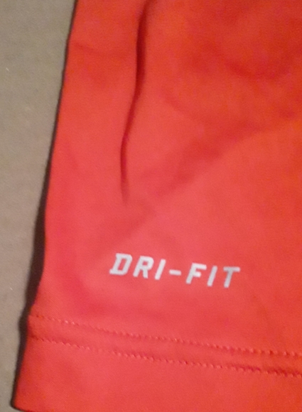 Nike Dry Fit - Picture 3 of 6